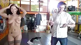 مربية سحاقية مارس ال ...