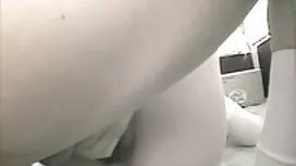 لأنه افلام سكسي مترج ...