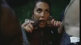 يخت في عصابة مخيفة م ...