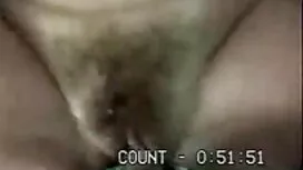 إنها ترينا كيف تمارس ...